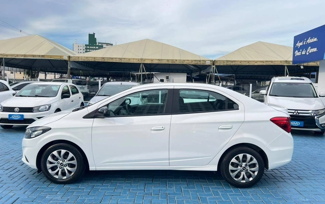 imagem-https://www.socarrao.com.br/sc-vehicle-images-prod/981201/1785779971993-4f4795154ead40449309871d5bc9d801_1775158209250.jpg