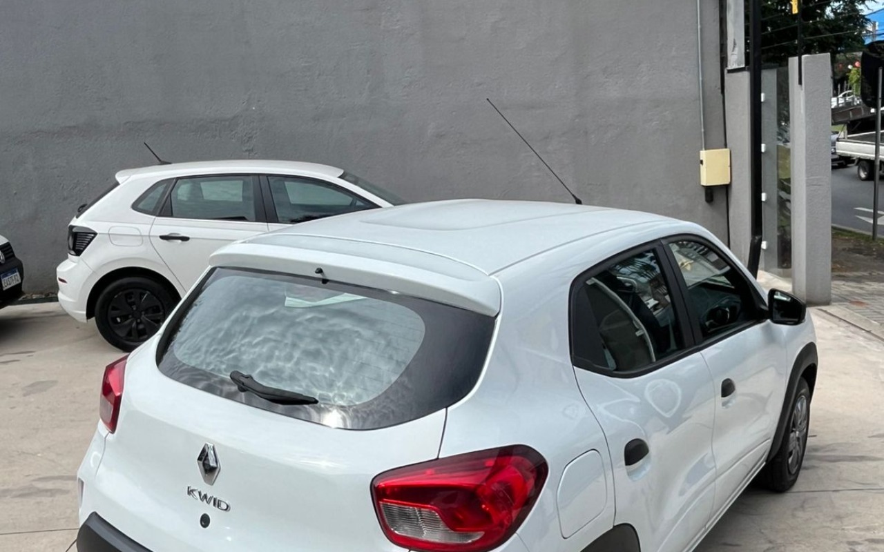 imagem-https://www.socarrao.com.br/sc-vehicle-images-prod/981247/1775159842682-V2hhdHNBcHAgSW1hZ2UgMjAyNi0wNC0wMiBhdCAxMi41MC41MiAoNikuanBlZw.jpeg