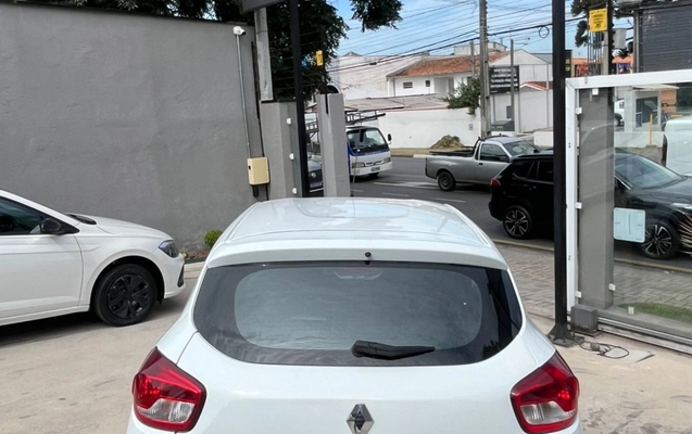 imagem-https://www.socarrao.com.br/sc-vehicle-images-prod/981247/1775159842985-V2hhdHNBcHAgSW1hZ2UgMjAyNi0wNC0wMiBhdCAxMi41MC41MiAoMikgKDMpLmpwZWc.jpeg