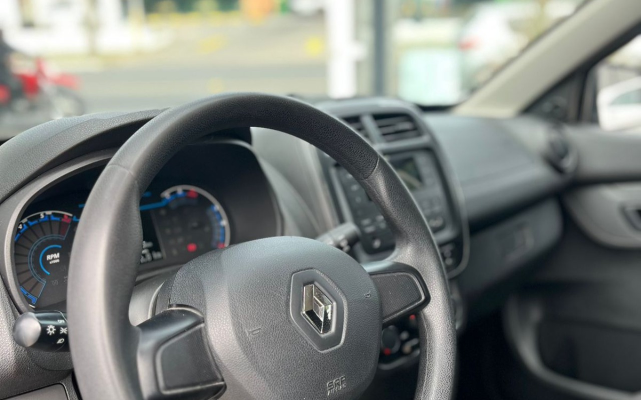 imagem-https://www.socarrao.com.br/sc-vehicle-images-prod/981247/1775162729812-V2hhdHNBcHAgSW1hZ2UgMjAyNi0wNC0wMiBhdCAxMi41MC41MyAoMSkgKDYpLmpwZWc.jpeg
