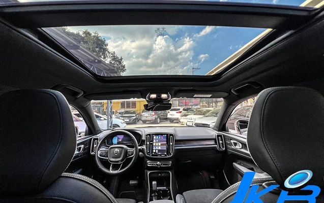 imagem-https://www.socarrao.com.br/sc-vehicle-images-prod/981402/1781093655541-83936567-ac23-43fd-8cd2-9b373ca88bfe.jpg