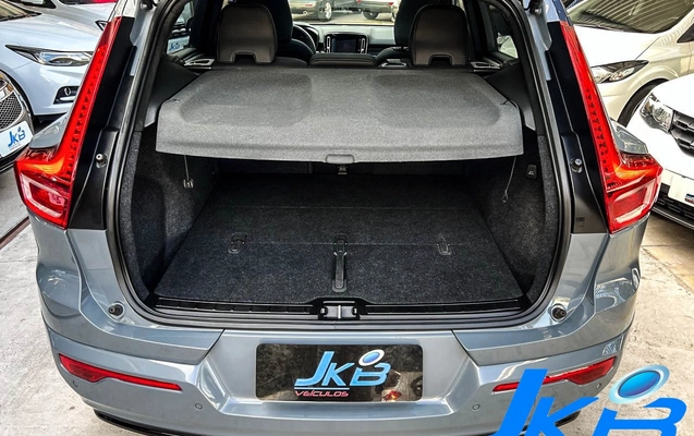 imagem-https://www.socarrao.com.br/sc-vehicle-images-prod/981402/1781093655544-07de63d4-f6a1-45d7-ba97-da3170b71a6f.jpg