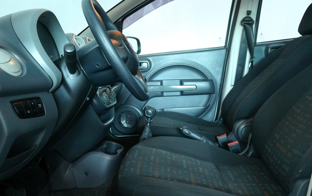 imagem-https://www.socarrao.com.br/sc-vehicle-images-prod/981458/1775162295835-c09838e3-4fc0-4df1-bfe6-db56beb08b58.jpg