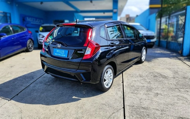 imagem-https://www.socarrao.com.br/sc-vehicle-images-prod/981546/1789503225090-gb-bfd7e0b.jpeg