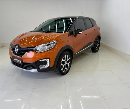Renault Captur 2019 Laranja — foto 1 de 3
