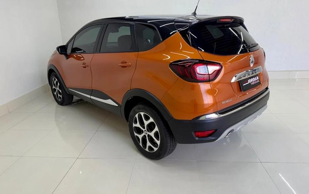 imagem-https://www.socarrao.com.br/sc-vehicle-images-prod/981976/1784725774785-7961565_8_B_021fdd0e09.jpeg