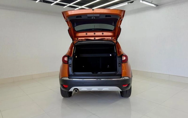 imagem-https://www.socarrao.com.br/sc-vehicle-images-prod/981976/1784725774788-7961565_10_B_a27c13b4d0.jpeg