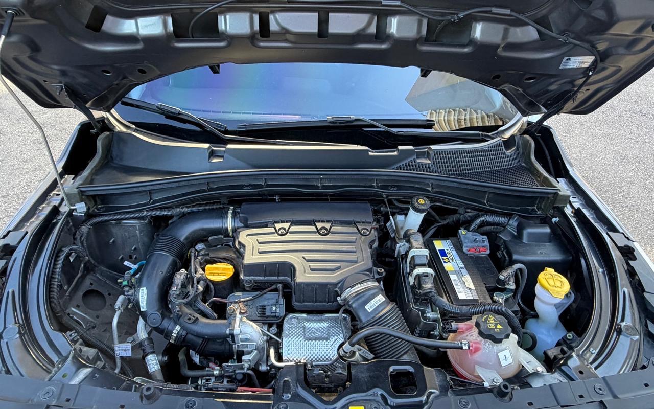 imagem-https://www.socarrao.com.br/sc-vehicle-images-prod/981978/1778028065731-YjI4MDFlMTYtMjVlNC00ODdlLTk3MTctZjAzYzEzZDE5OGMyLmpwZWc.jpeg