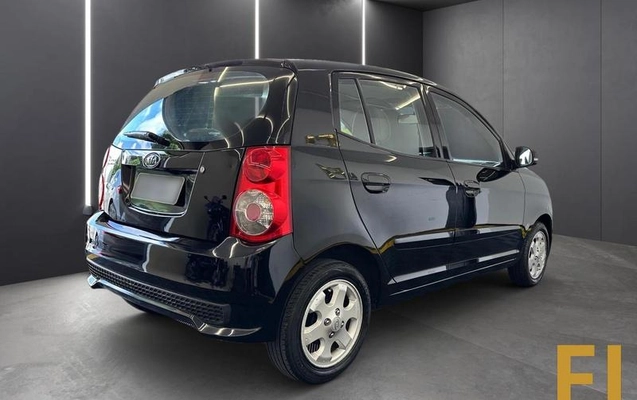 imagem-https://www.socarrao.com.br/sc-vehicle-images-prod/982461/1789162926251-7675543_0_B_63a341a92c.jpeg
