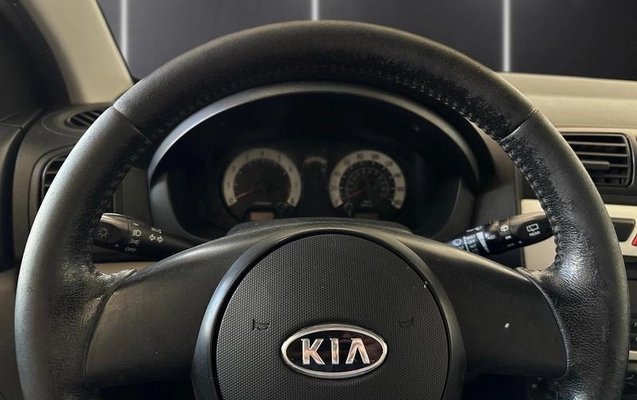 imagem-https://www.socarrao.com.br/sc-vehicle-images-prod/982461/1789162926256-7675543_5_B_74365bc320.jpeg
