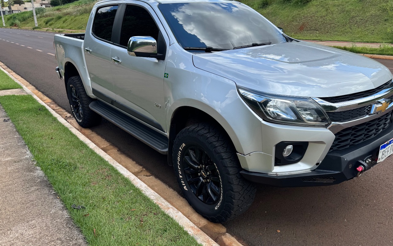 Chevrolet S10 2021 Prata — foto 1 de 3
