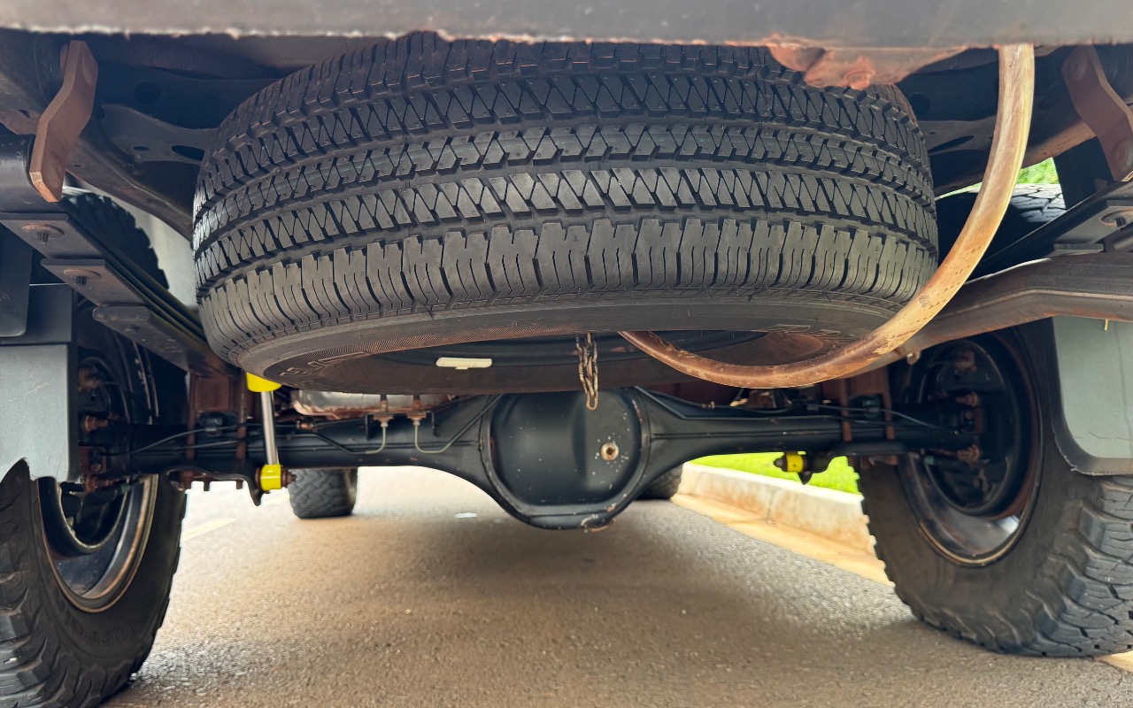 imagem-https://www.socarrao.com.br/sc-vehicle-images-prod/982561/1775238717883-SU1HXzIyNzIuanBlZw.jpeg