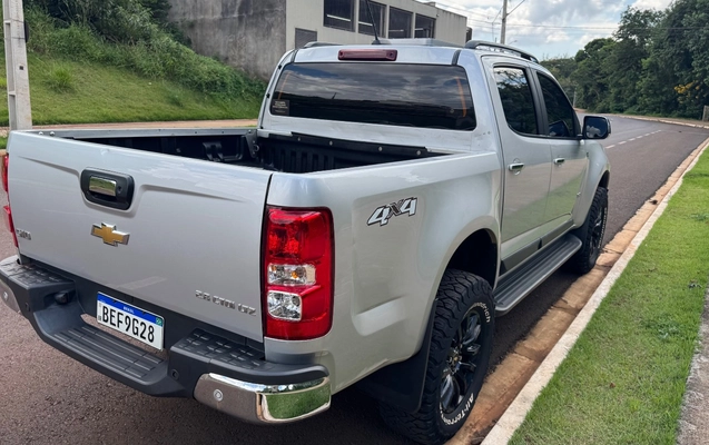 imagem-https://www.socarrao.com.br/sc-vehicle-images-prod/982561/1775238719031-SU1HXzIyNzEuanBlZw.jpeg