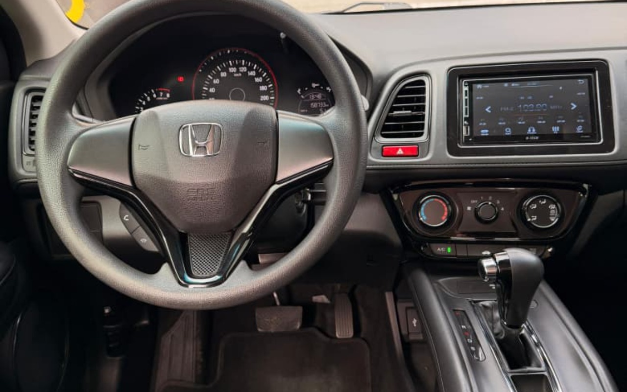 imagem-https://www.socarrao.com.br/sc-vehicle-images-prod/982584/1775241683531-V2hhdHNBcHAgSW1hZ2UgMjAyNi0wMy0zMSBhdCAxNC41MS4zNSAoMikuanBlZw.jpeg