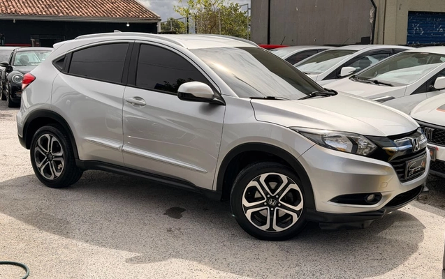 imagem-https://www.socarrao.com.br/sc-vehicle-images-prod/982584/1775241683927-V2hhdHNBcHAgSW1hZ2UgMjAyNi0wMy0zMSBhdCAxNC41MS4zOCAoMikuanBlZw.jpeg