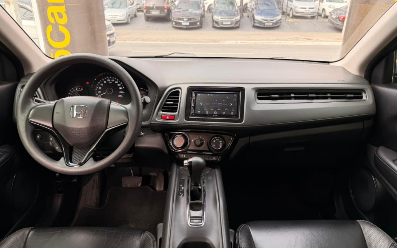imagem-https://www.socarrao.com.br/sc-vehicle-images-prod/982584/1775241684300-V2hhdHNBcHAgSW1hZ2UgMjAyNi0wMy0zMSBhdCAxNC41MS4zOS5qcGVn.jpeg