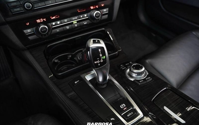 imagem-https://www.socarrao.com.br/sc-vehicle-images-prod/982983/1789478426725-5524304_14_B_7880d9011e.jpeg