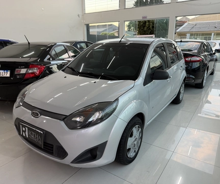 Ford Fiesta 2014 Prata — foto 1 de 3