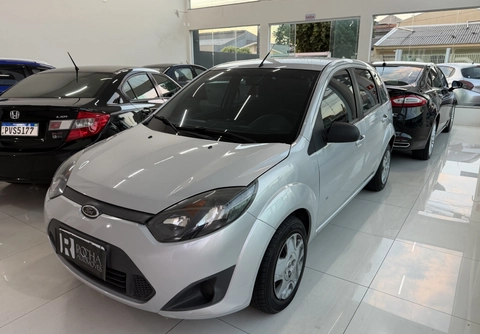 Ford Fiesta 2014 Prata — foto 1 de 3