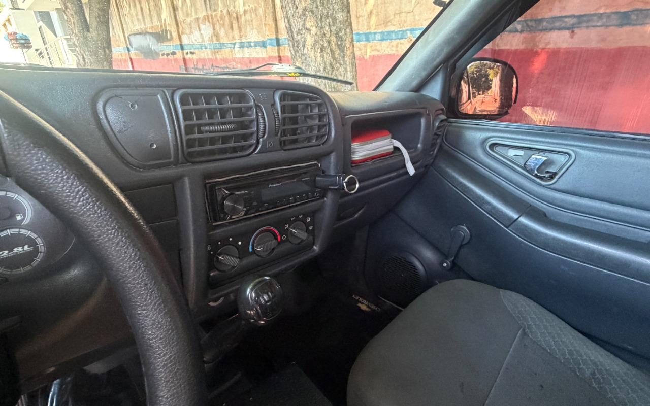 imagem-https://www.socarrao.com.br/sc-vehicle-images-prod/983703/1775399528522-SU1HXzk1OTcuSlBH.JPG