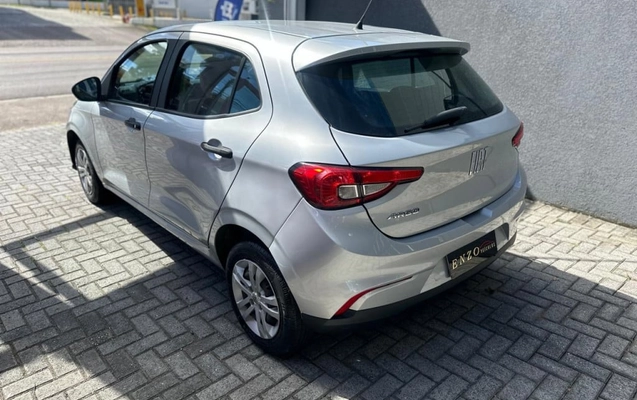 imagem-https://www.socarrao.com.br/sc-vehicle-images-prod/983764/1783364969013-vehicle_image_1776190104_d4da226424c84d9a25155d93fc6ef7cf.jpeg