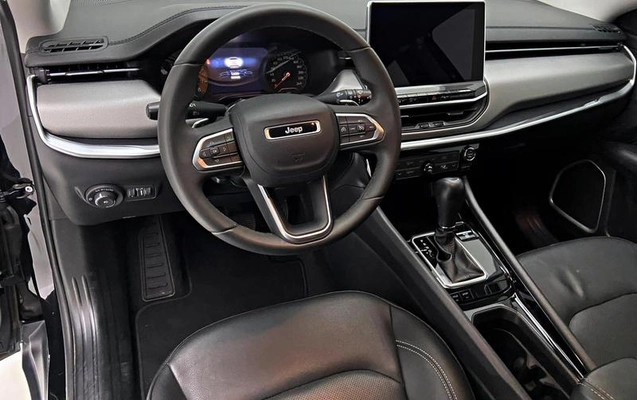 imagem-https://www.socarrao.com.br/sc-vehicle-images-prod/984038/1791467012809-7937219_2_B_fc45c49ae5.jpeg