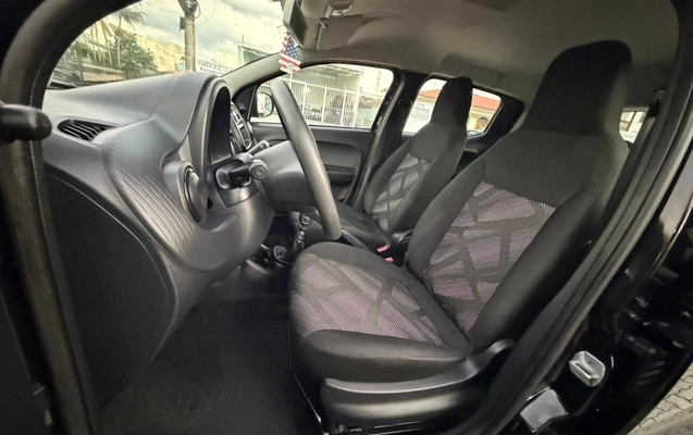 imagem-https://www.socarrao.com.br/sc-vehicle-images-prod/984658/1776174086850-f39ffe06-ceb4-4b8d-865b-8b340e625ffc.jpg