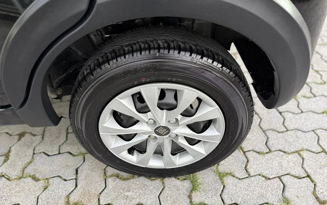 imagem-https://www.socarrao.com.br/sc-vehicle-images-prod/984658/1776174086855-9edaa824-dc80-4d55-b8de-887fc95fd079.jpg