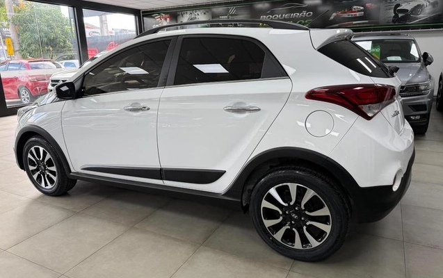 imagem-https://www.socarrao.com.br/sc-vehicle-images-prod/984845/1784552967763-7912644_3_B_d04250d08c.jpeg