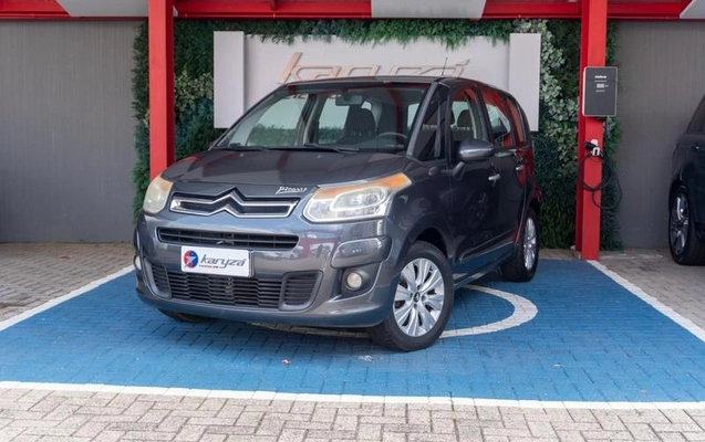 imagem-https://www.socarrao.com.br/sc-vehicle-images-prod/984940/1790367883330-7962292_6_B_3fd2879749.jpeg