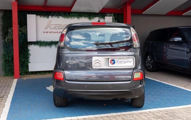 imagem-https://www.socarrao.com.br/sc-vehicle-images-prod/984940/1790367883340-7962292_5_B_2371a4c0f5.jpeg