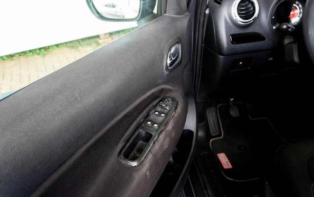 imagem-https://www.socarrao.com.br/sc-vehicle-images-prod/984940/1790367883348-7962292_0_B_87f2619e06.jpeg