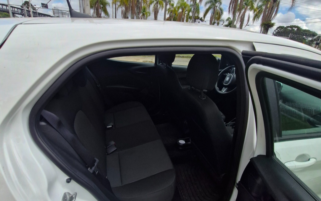 imagem-https://www.socarrao.com.br/sc-vehicle-images-prod/985146/1775488112464-MjAyNjA0MDZfMTEyNDA2LmpwZw.jpg