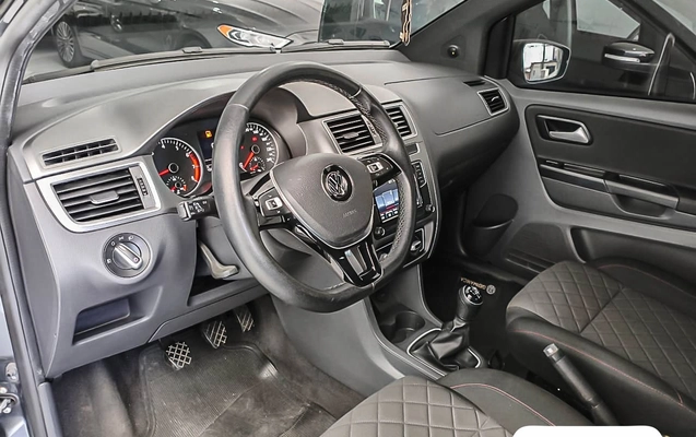 imagem-https://www.socarrao.com.br/sc-vehicle-images-prod/985149/1777324261657-f5065680-f634-4c57-bfac-4516da88e784.jpg