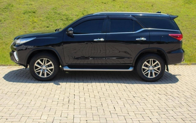 imagem-https://www.socarrao.com.br/sc-vehicle-images-prod/985413/1789396656805-55cbe8039ced44c9a636a9a07a3f72c0_1771441074411.jpeg