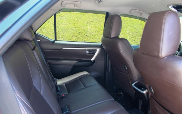 imagem-https://www.socarrao.com.br/sc-vehicle-images-prod/985413/1789396656806-35bb8f2187274597953200c0f48c115a_1771441075107.jpeg