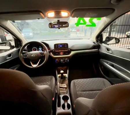 imagem-https://www.socarrao.com.br/sc-vehicle-images-prod/985530/1788876068921-7940175_17_B_db6a5cb10f.jpeg