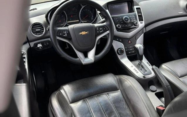 imagem-https://www.socarrao.com.br/sc-vehicle-images-prod/985838/1775502553627-43e892602eb043dc88358090e8f2329f_1775502478198.jpeg