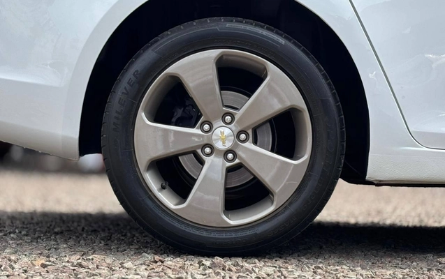 imagem-https://www.socarrao.com.br/sc-vehicle-images-prod/985838/1775502553636-654f36c7c9074cb2978bd807402931e2_1775502495085.jpeg