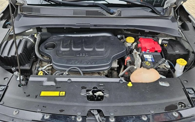 imagem-https://www.socarrao.com.br/sc-vehicle-images-prod/985996/1788191424294-7922731_3_B_c307653e75.jpeg