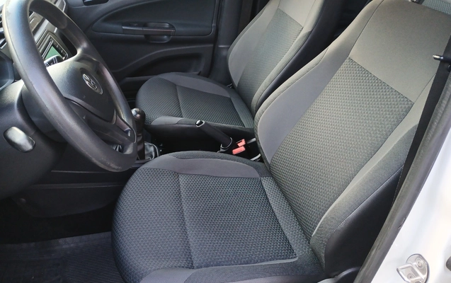imagem-https://www.socarrao.com.br/sc-vehicle-images-prod/986035/1775505915342-MTc3NTUwNTY0NjU2MTYxNzcwNjEzNjMyMjAwNDAzMzkuanBn.jpg