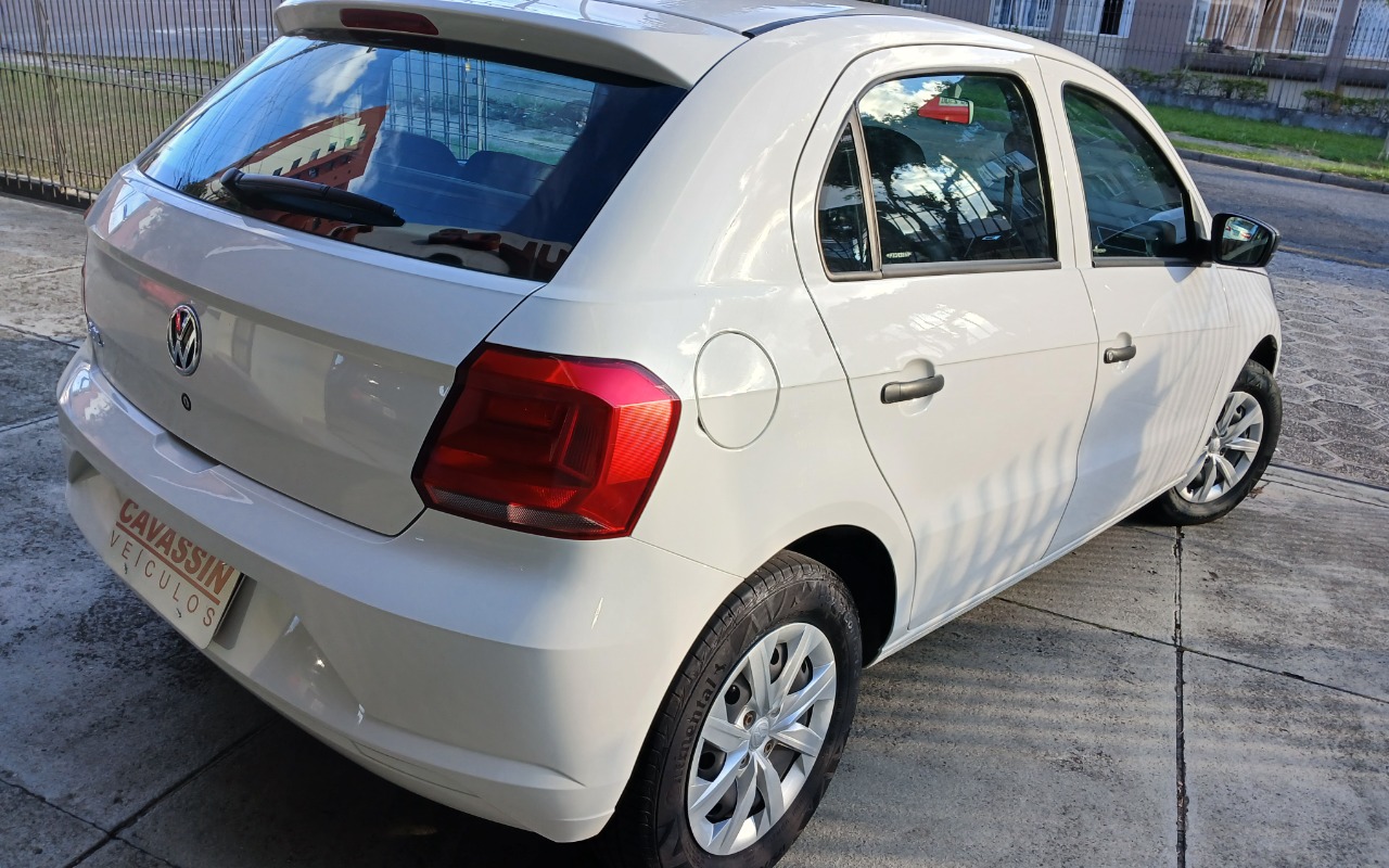 imagem-https://www.socarrao.com.br/sc-vehicle-images-prod/986035/1775505915885-MTc3NTUwNTcxOTY5Nzc5NzA5NTY3ODY3MTE4MzIyNjUuanBn.jpg