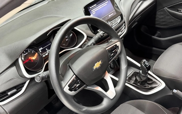 imagem-https://www.socarrao.com.br/sc-vehicle-images-prod/986051/1775506188666-4_025345.jpg