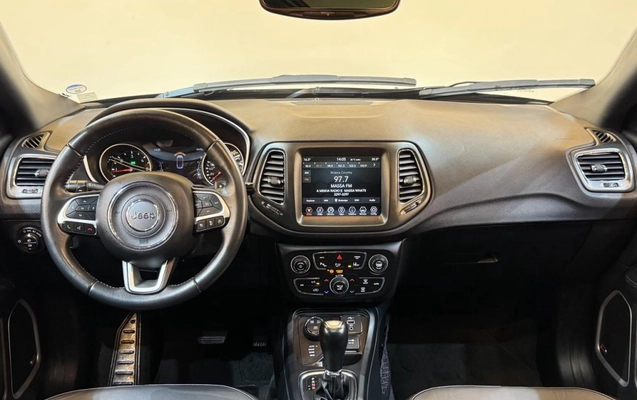 imagem-https://www.socarrao.com.br/sc-vehicle-images-prod/986054/1775506190177-7_110213.jpg