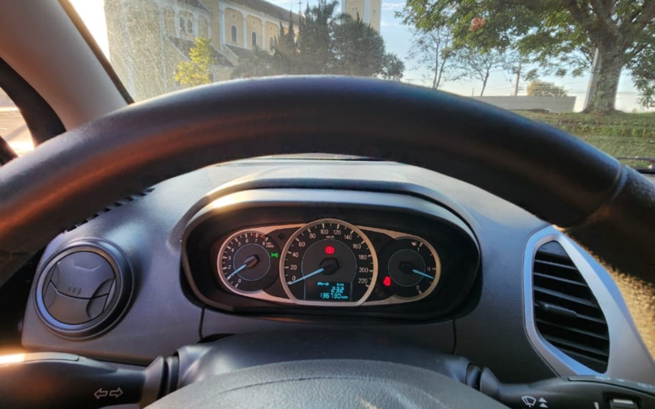 imagem-https://www.socarrao.com.br/sc-vehicle-images-prod/986972/1775565739706-MTAucG5n.png