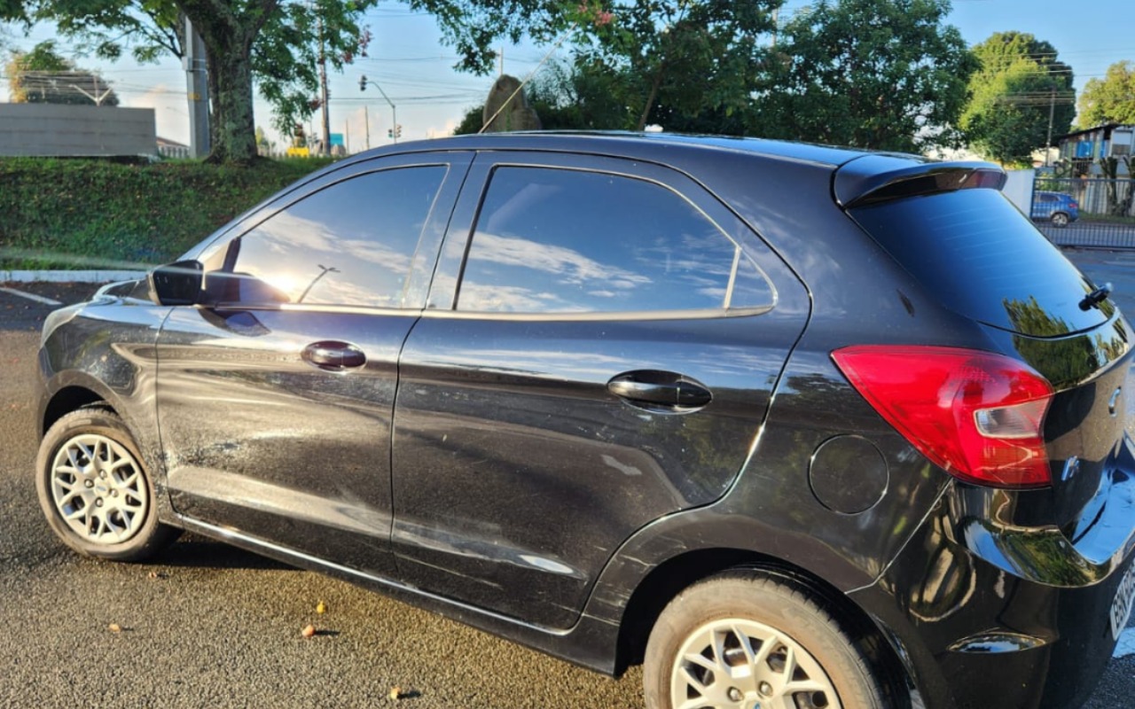 imagem-https://www.socarrao.com.br/sc-vehicle-images-prod/986972/1775565740214-OC5wbmc.png