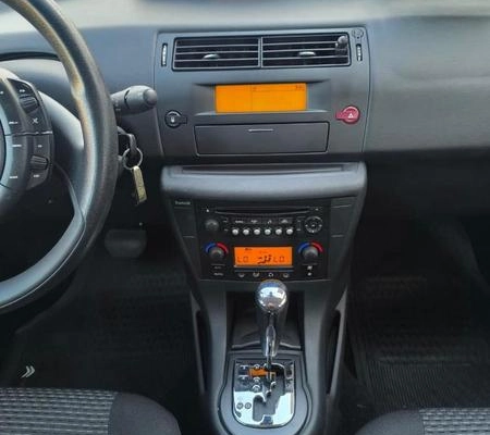 imagem-https://www.socarrao.com.br/sc-vehicle-images-prod/987094/1787767576021-7965638_12_B_3eed077b33.jpeg