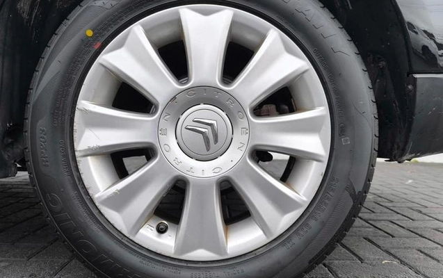 imagem-https://www.socarrao.com.br/sc-vehicle-images-prod/987094/1787767576029-7965638_27_B_57fdb48433.jpeg