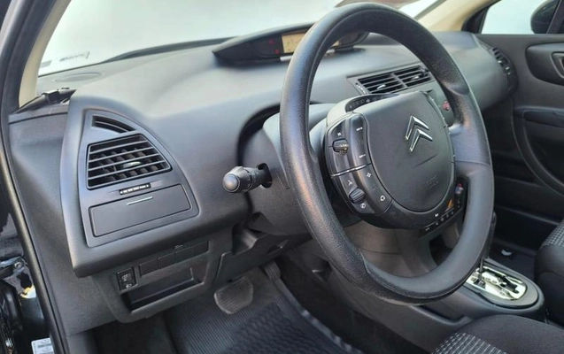 imagem-https://www.socarrao.com.br/sc-vehicle-images-prod/987094/1787767576033-7965638_6_B_038836981d.jpeg