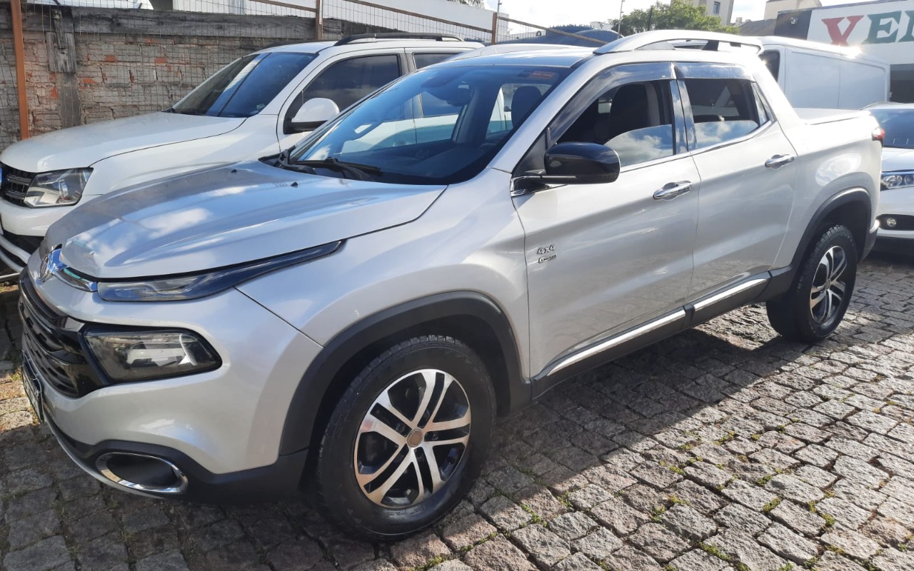 Fiat Toro 2017 Prata — foto 1 de 3